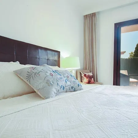 Precioso Apartamento En Coto Real - Milla De Oro Apartment *